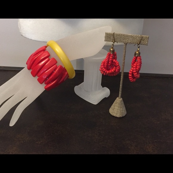 Beautiful red&yellow necklace, earring & bracelets - Picture 6 of 6